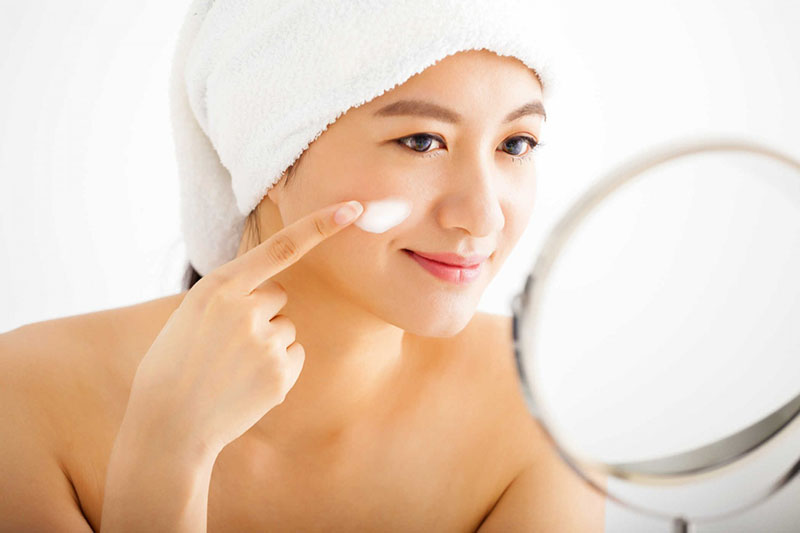 Đắp mặt nạ xong có cần bôi kem dưỡng ẩm không?