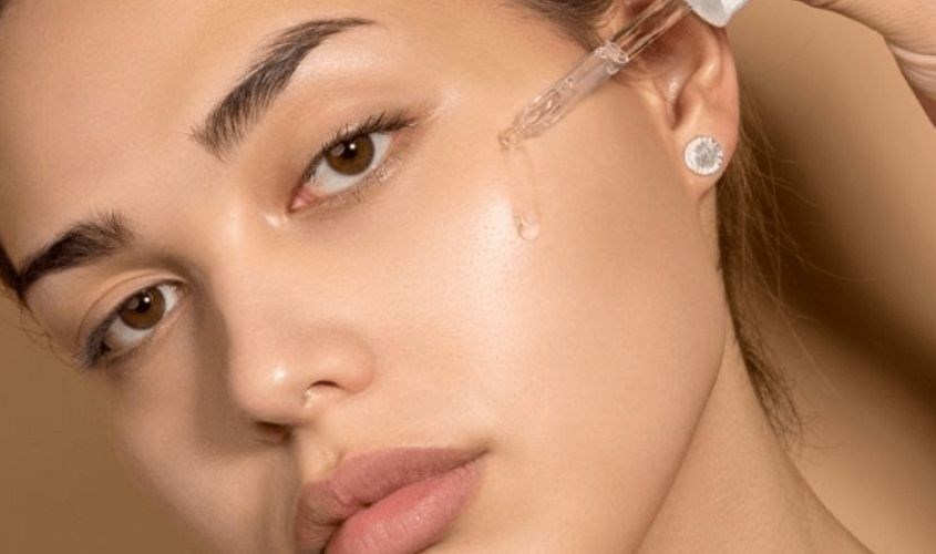 Bôi serum xong bôi kem chống nắng được không?