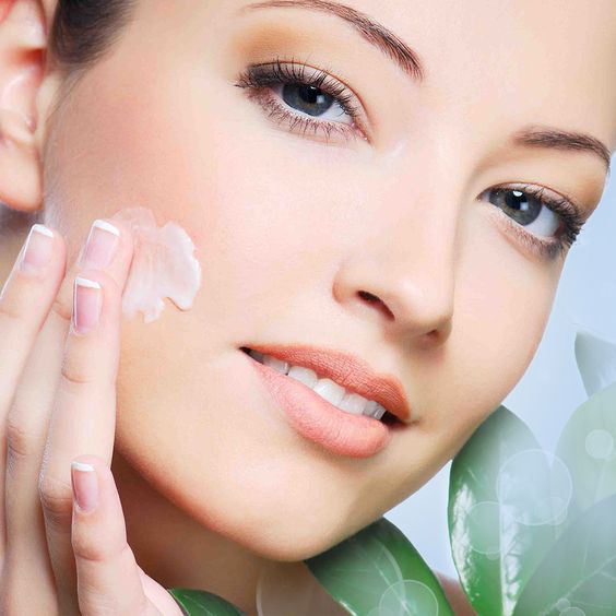 Có thể dùng kem dưỡng không dùng serum được không?
