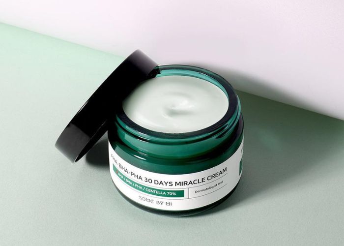 Top kem dưỡng ẩm Hàn Quốc tốt nhất cho da mụn