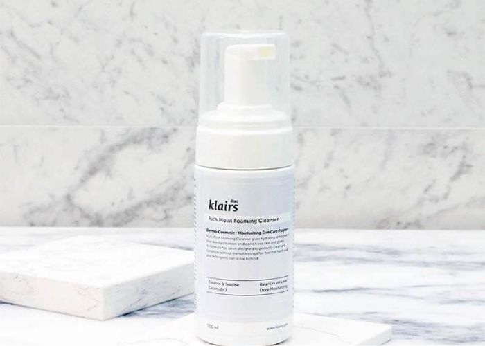 Sữa rửa mặt Dear, Klairs Rich Moist Foaming Cleanser