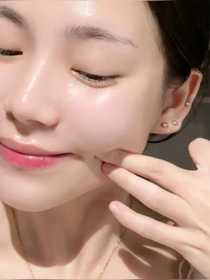 Glass Skin là gì ? Cách chăm sóc da căng bóng chuẩn Hàn Quốc