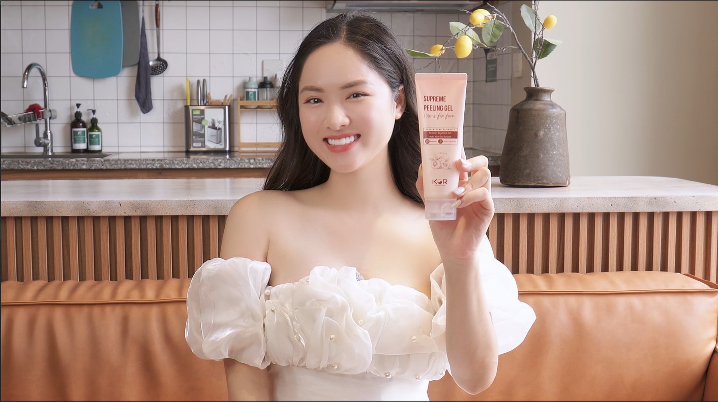 Tẩy tế bào chết KOR có giúp giảm mụn đầu đen không ?
