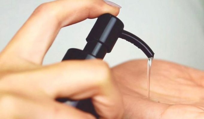 Tiêu chí chọn dầu tẩy trang cho da mụn mùa hè
