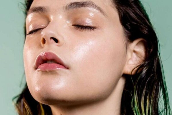 Routine chăm sóc da dầu mùa hè sáng mịn tự nhiên 