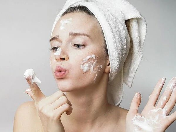 5 sai lầm khi chăm sóc da khiến da tệ hơn, bạn có đang mắc phải?
