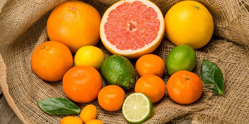 Vitamin C từ cam sáng da