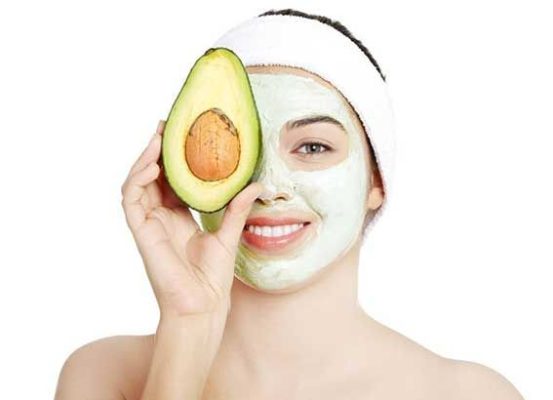 Bơ – Dưỡng ẩm sâu, phục hồi da khỏe mạnh