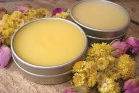 Sáp ong bảo vệ làn da nhạy cảm như thế nào