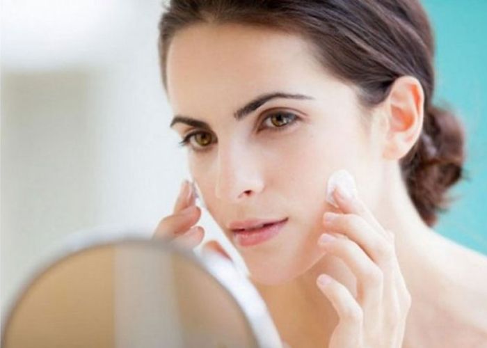 Lưu ý quan trọng khi chăm sóc da khô do điều hòa