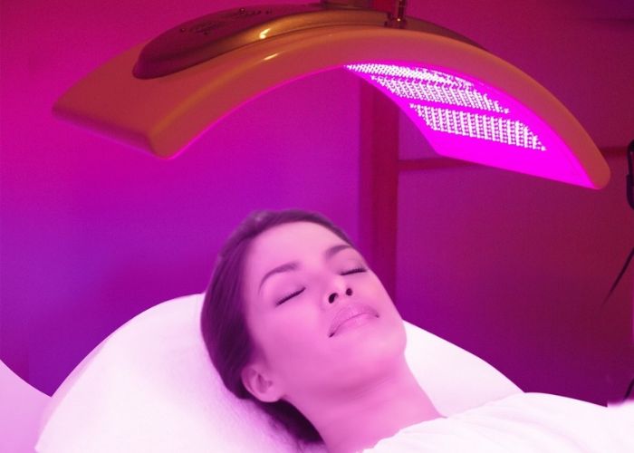 Ánh Sáng Sinh Học Trị Mụn: Giải Pháp An Toàn, Hiệu Quả Cho Làn Da Khỏe Đẹp
