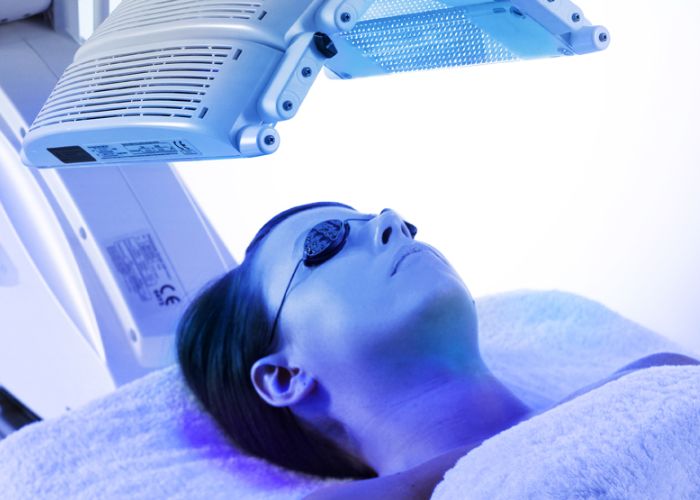 Liệu trình và cảm giác khi điều trị bằng ánh sáng sinh học