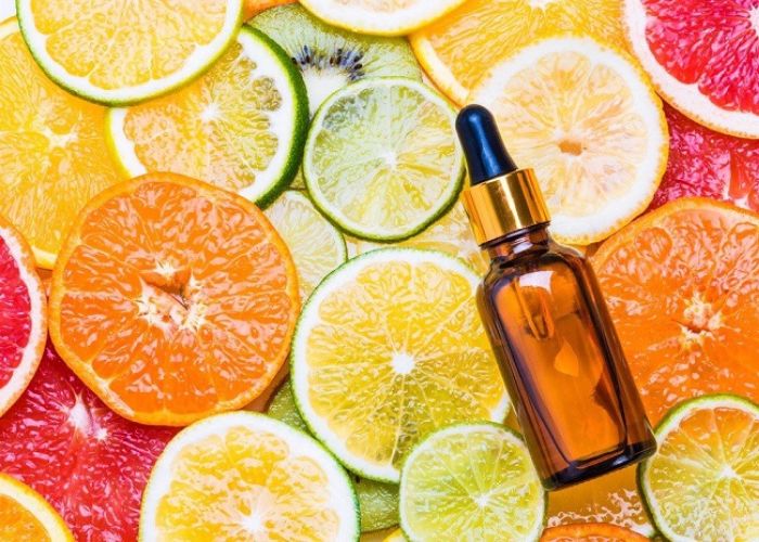 Serum Vitamin C Có Thực Sự Làm Sáng Da Không