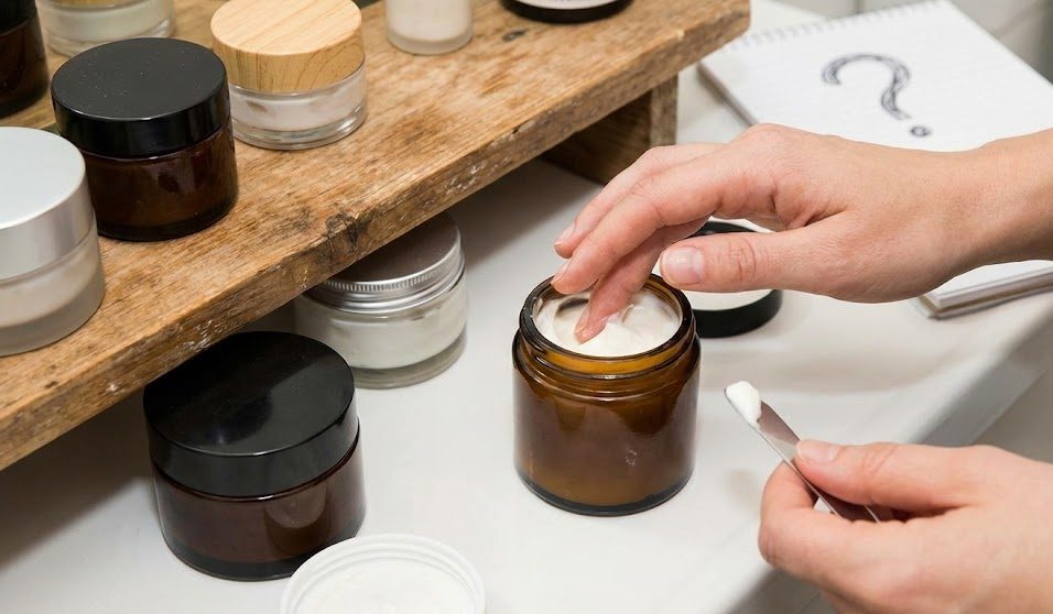 Are jar-packaged cosmetics really good? Hidden risks you should know