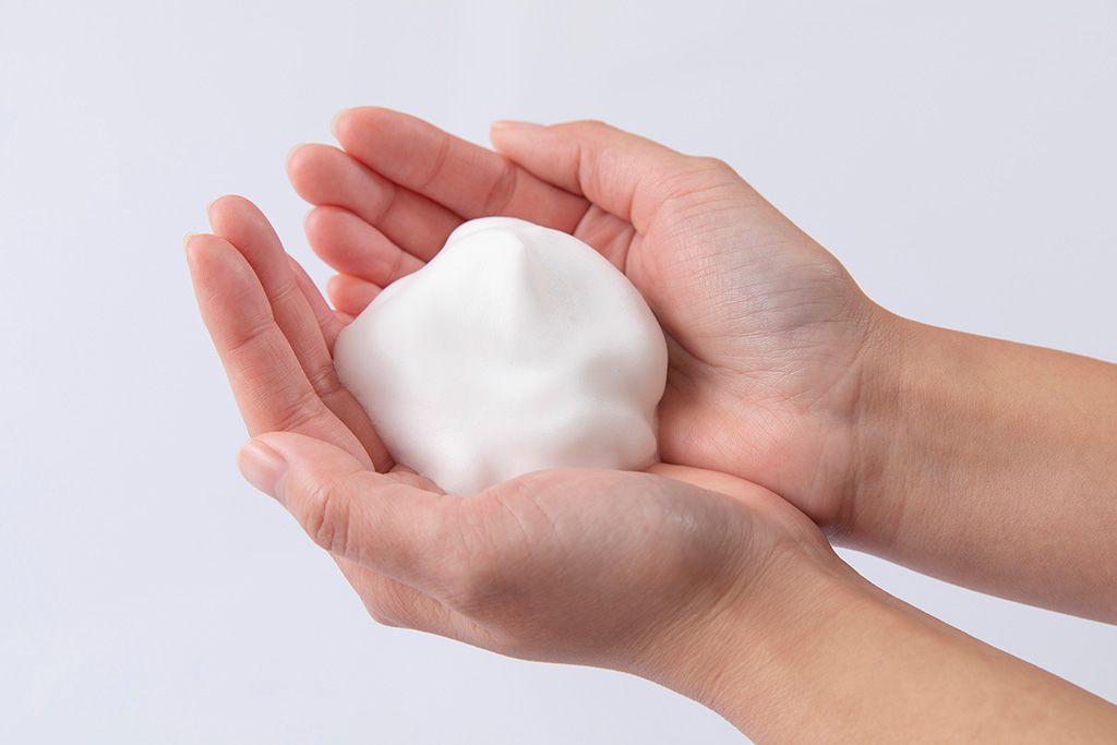 Moisturizer là gì? Tầm quan trọng và cách sử dụng moisturizer