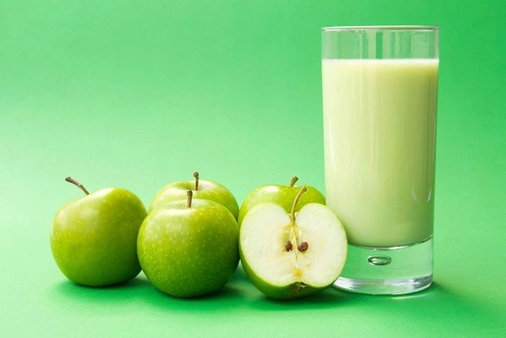 Uống sinh tố đẹp da chỉ là một nửa của phương trình làm đẹp.