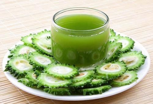 Sử dụng sinh tố khổ qua dứa mát gan có thể giúp cải thiện tông da nhưng theo hướng gián tiếp