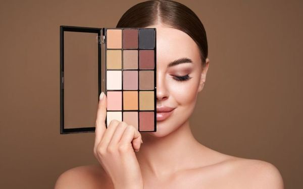 Bí quyết tự làm bảng màu trang điểm cá nhân