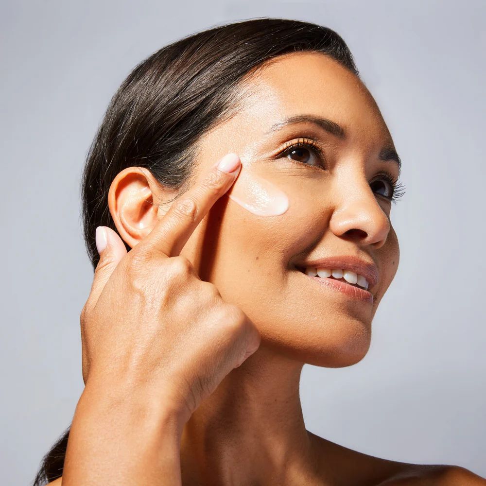 Routine skincare minimalist: Chỉ 4 sản phẩm là đủ