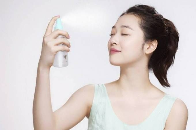Xịt khoáng mỗi 2 tiếng có thực sự tốt cho da hay không?
